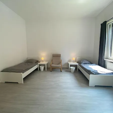 아파트 Monteurhome24 - Moderne In